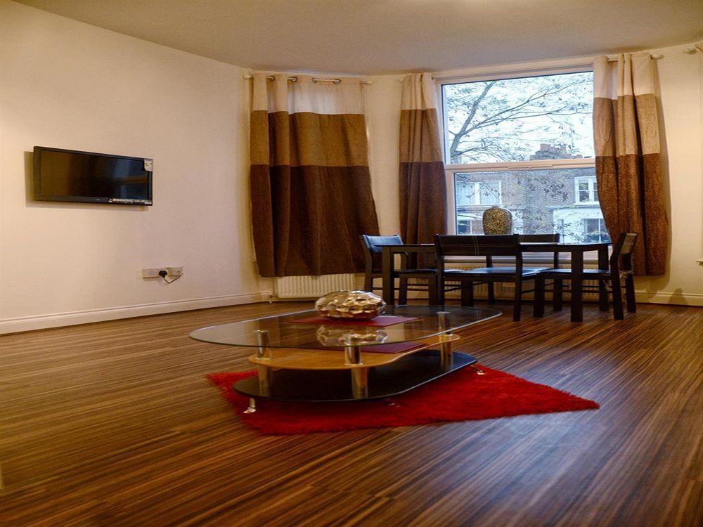 Holland Aparthotel Londres